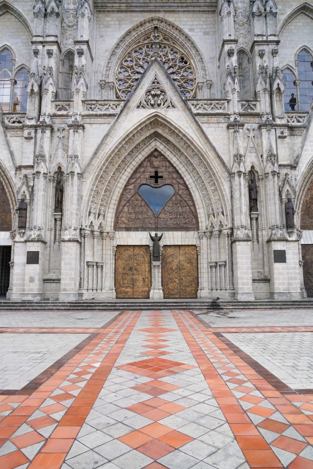 Ecuador Basilica del Voto Nacional 08.28.17