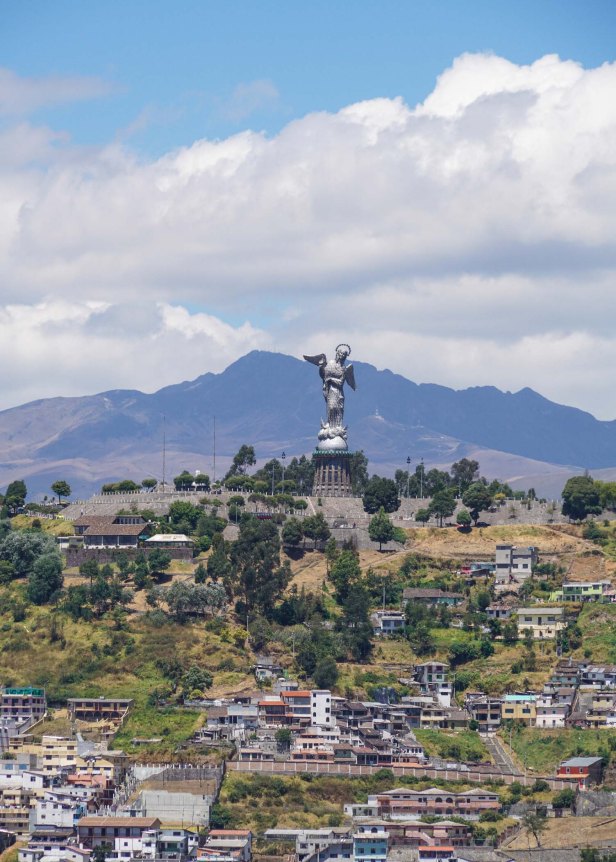 Ecuador Quito El Panecillo copy