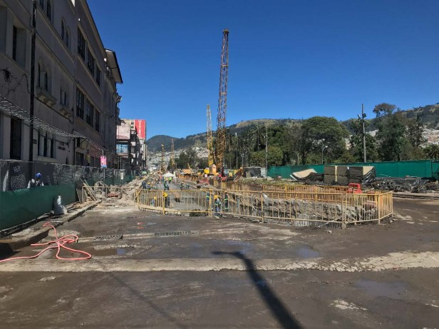 Ecuador Quito Metro Const copy